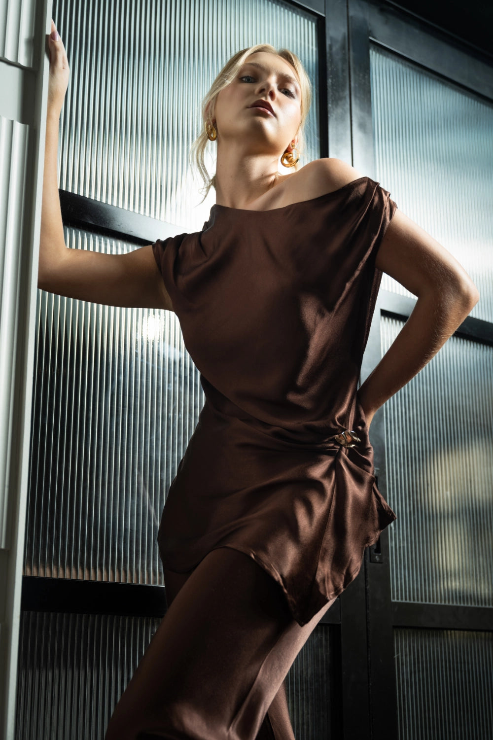 Sairen Asymmetric Top